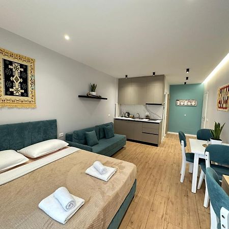 Trea Accomodations - Suite Lungomare Vlorë Екстериор снимка