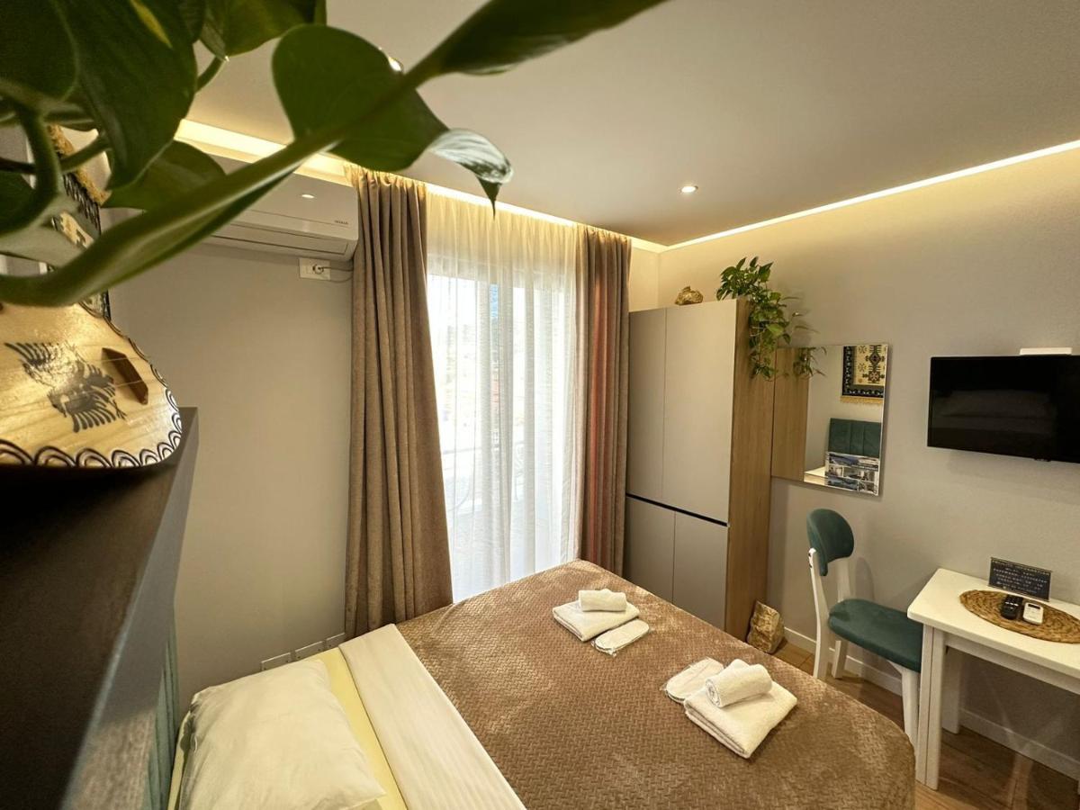 Trea Accomodations - Suite Lungomare Vlorë Екстериор снимка