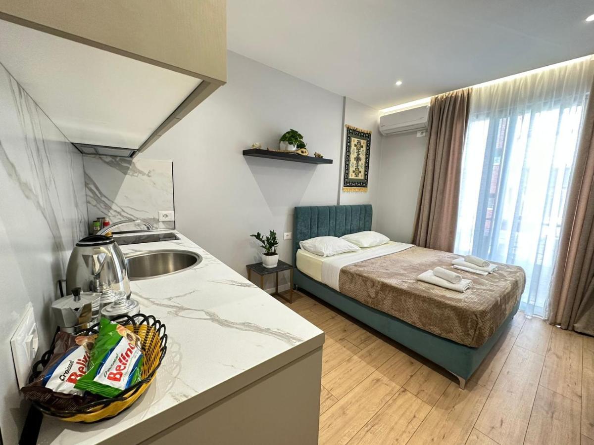 Trea Accomodations - Suite Lungomare Vlorë Екстериор снимка