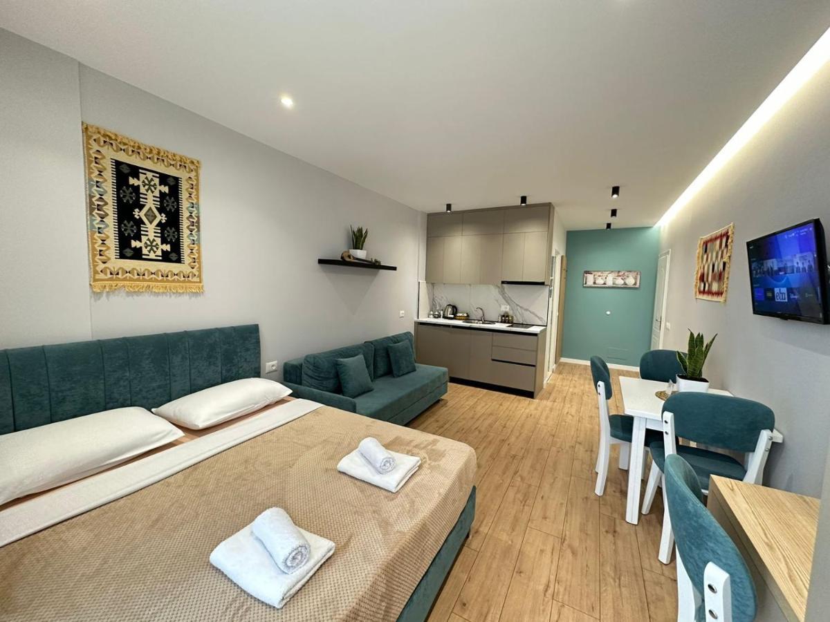 Trea Accomodations - Suite Lungomare Vlorë Екстериор снимка