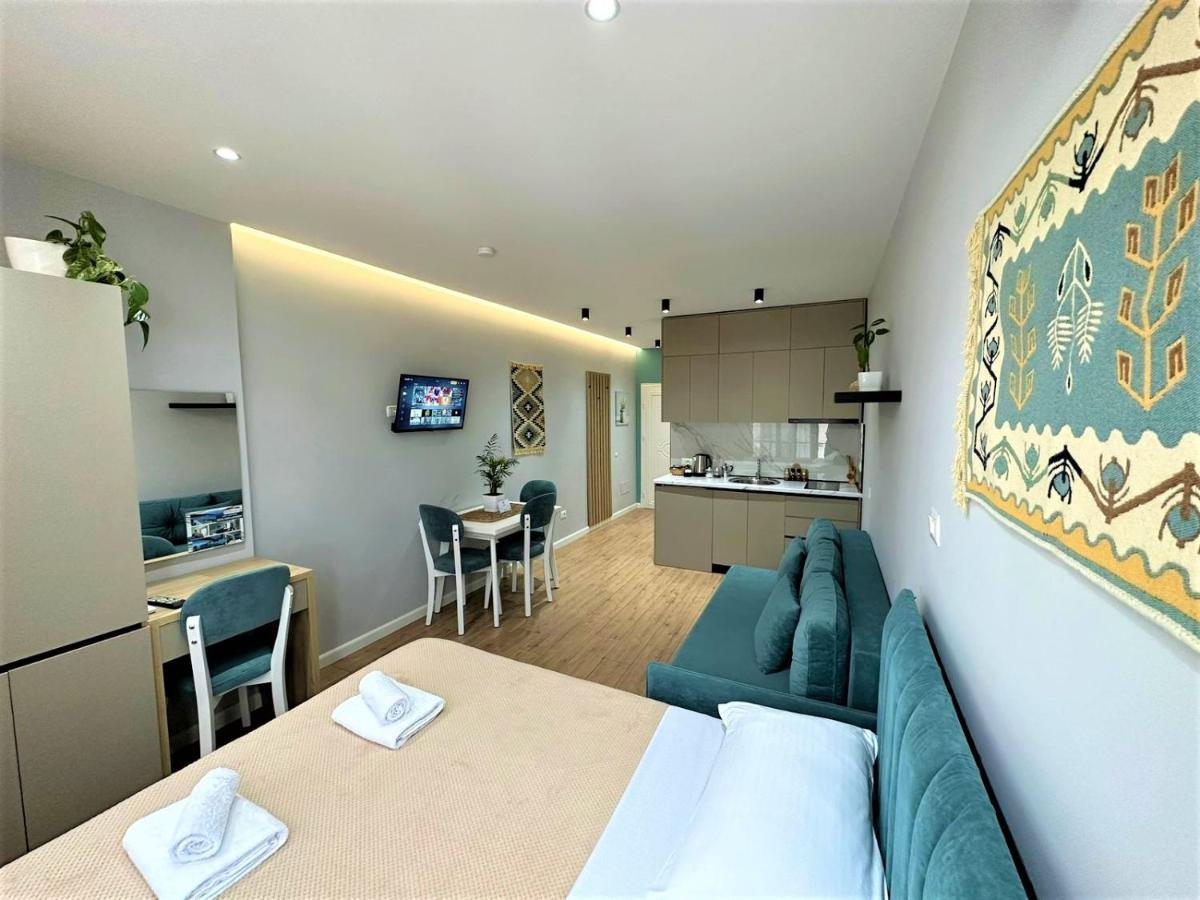 Trea Accomodations - Suite Lungomare Vlorë Екстериор снимка