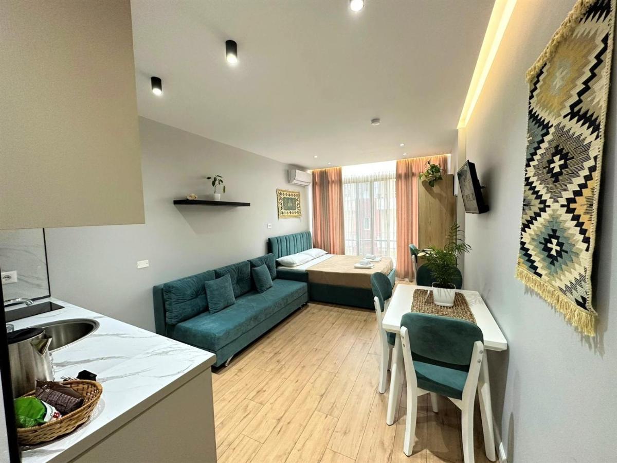 Trea Accomodations - Suite Lungomare Vlorë Екстериор снимка